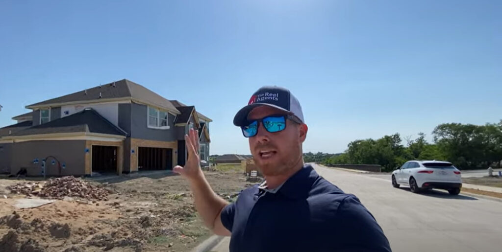 Living in Fate Texas 2022 NEW CONSTRUCTION and OPPORTUNITY? Moving